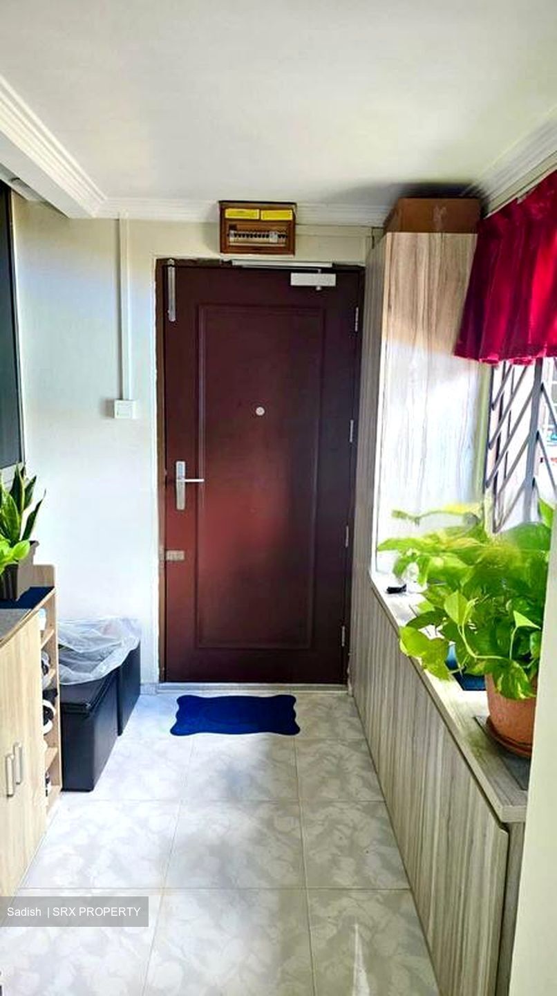 Blk 304 Fuchun Neighbourhood Centre (Woodlands), HDB Executive #482007091